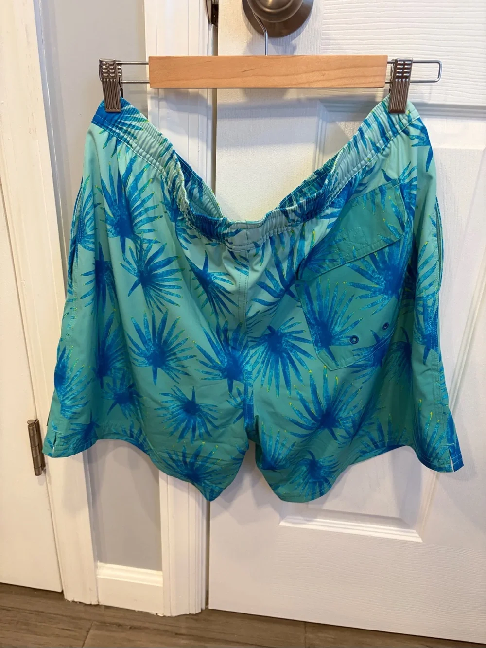 Vineyard Vines Aqua Teal Swim Trunks with Blue Palm Print